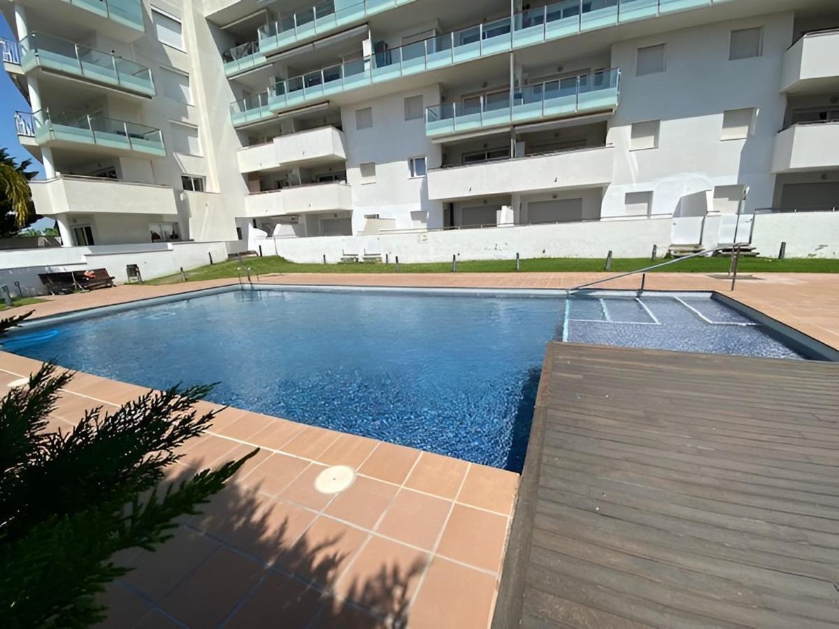 Superbe Appartement Renove, Residence Avec Piscine Roses Ngoại thất bức ảnh