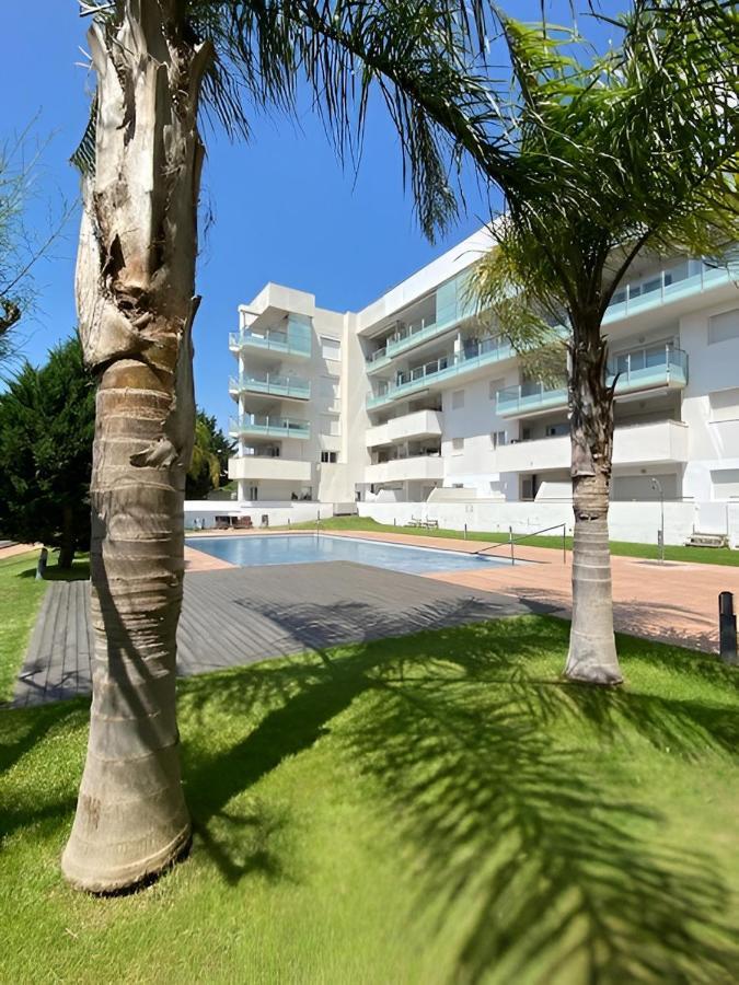 Superbe Appartement Renove, Residence Avec Piscine Roses Ngoại thất bức ảnh